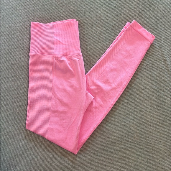 Pink All In Motion Leggings🩷 - Picture 1 of 5